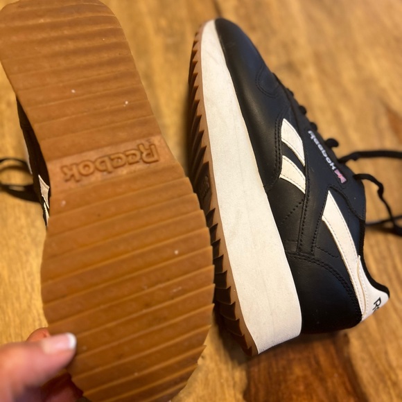 Rebook shoes size 6 used once - Picture 10 of 10